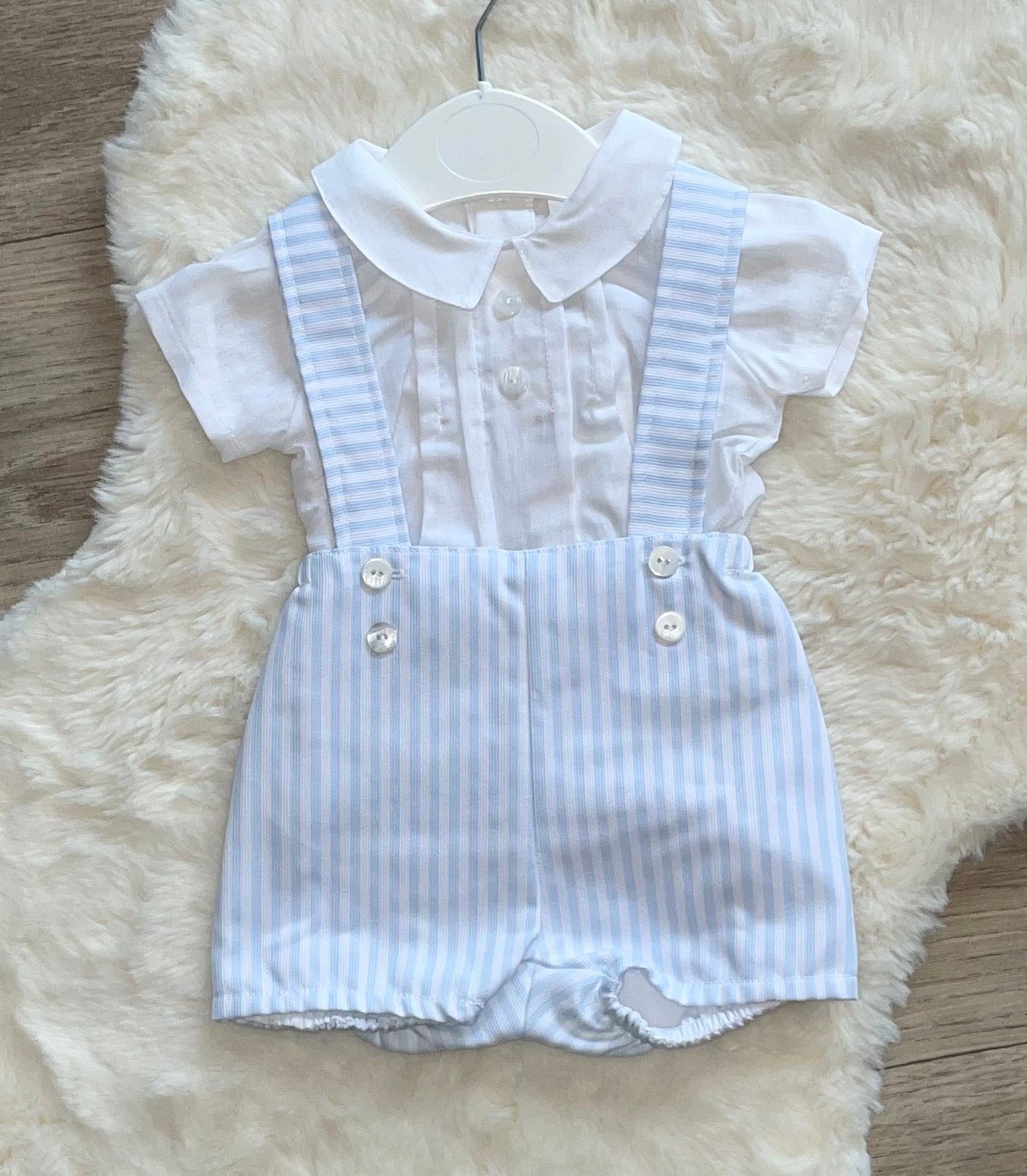 Blue and white stripe set